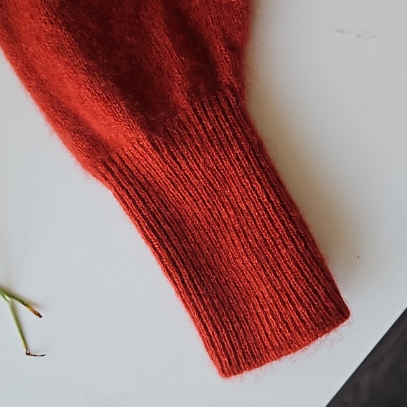 Aritzia Babaton Luxe Cashmere Rosemont Sweater in Corsa Red - Picture 9 of 9